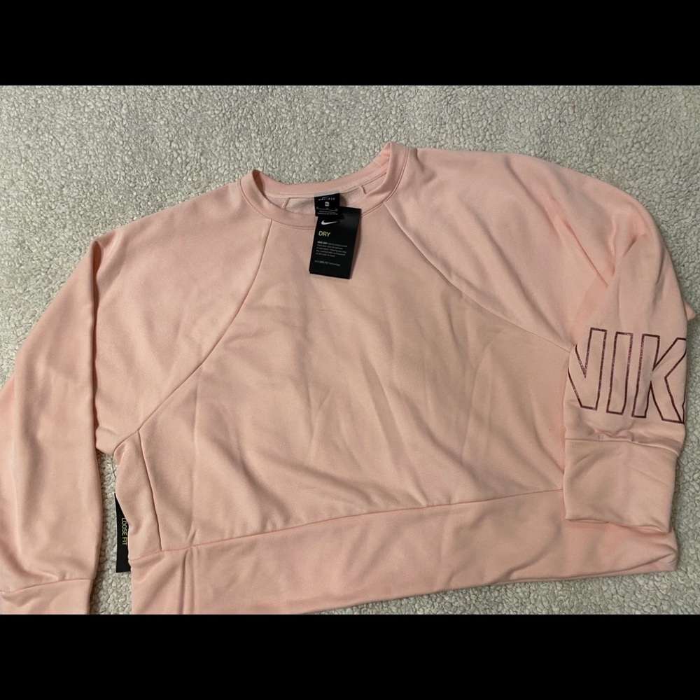 Women’s crewneck crop top